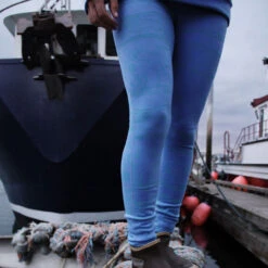 Grundens Maris Fishing Leggings X - Salmon Sisters Print -go fishing grundens maris leggings x salmon sisters print sky blue 66840.1651206515